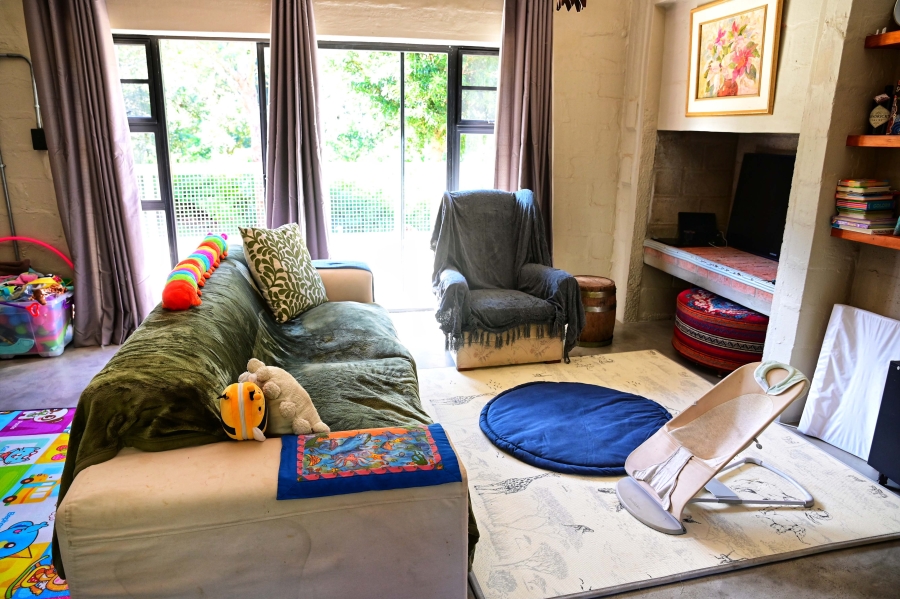 8 Bedroom Property for Sale in Hoekwil Western Cape